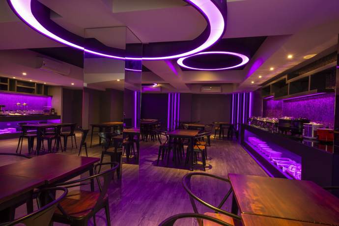 Imagen del bar/restaurante del Hotel Seven Fukun. Foto 3