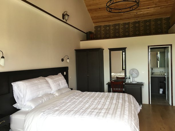 Imagen de la habitación del Hotel Seven Generations Winery Hotel and SPA. Foto 18