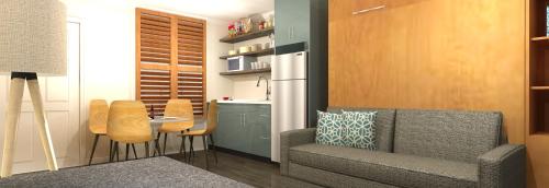 Imagen de la habitación del Hotel Seven Hills Suites I-10. Foto 8