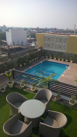 Imagen general del Hotel Seven Hills Tower. Foto 9