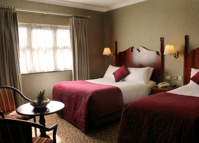 Imagen de la habitación del Hotel Seven Oaks. Foto 11