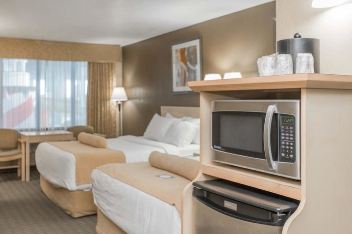 Imagen de la habitación del Hotel Seven Oaks Hotel Regina, SureStay Collection by Best Western. Foto 10