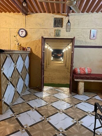 Imagen general del Hotel Seven Palms Desert Camp. Foto 14