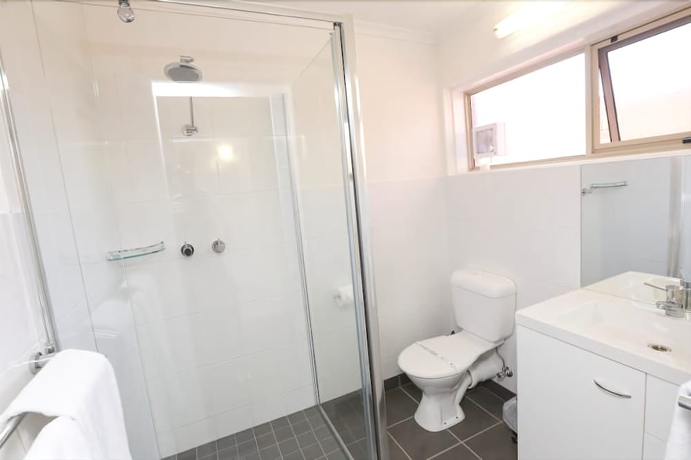 Imagen de la habitación del Hotel Seven Pines Motor Inn. Foto 16