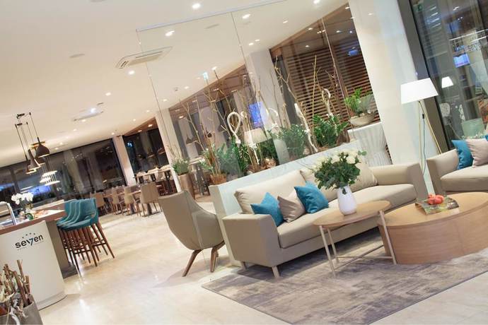 Imagen de los interiores del Hotel Seven, Prossowitsch. Foto 20