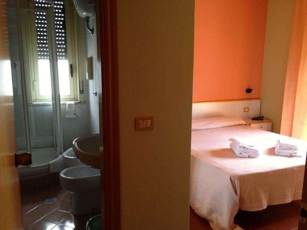 Imagen de la habitación del Hotel Seven Residence. Foto 2