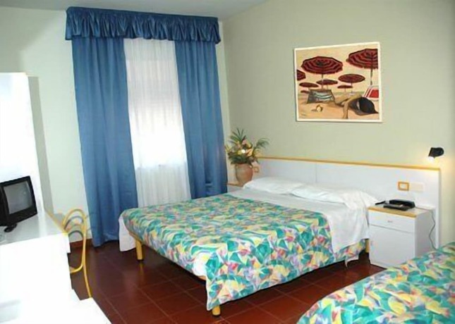 Imagen de la habitación del Hotel Seven Residence. Foto 4
