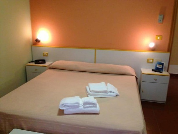 Imagen de la habitación del Hotel Seven Residence. Foto 6