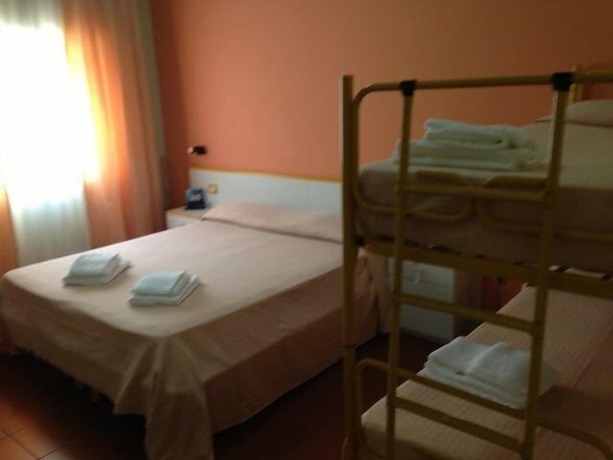 Imagen de la habitación del Hotel Seven Residence. Foto 8
