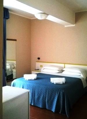 Imagen de la habitación del Hotel Seven Residence, Palinuro. Foto 7