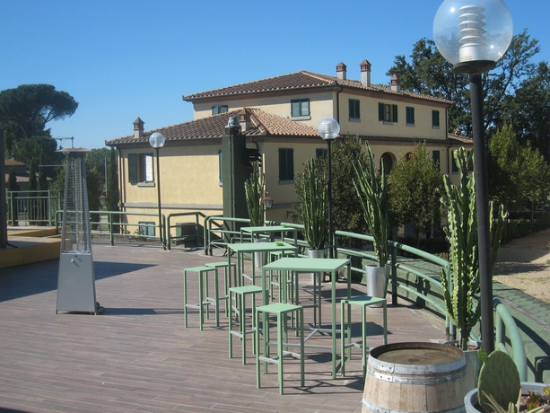 Imagen de los exteriores del Hotel Seven Resort. Foto 12