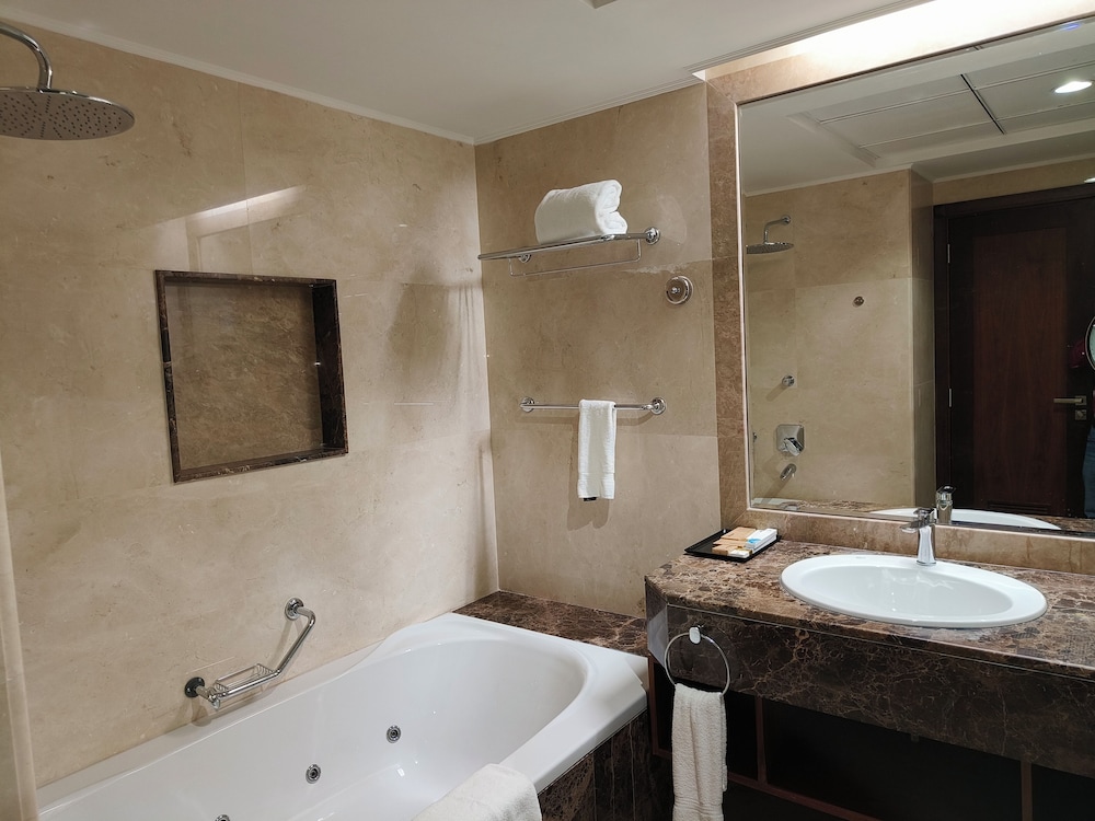 Imagen de la habitación del Hotel Seven Seas, Dubai Aeropuerto. Foto 5
