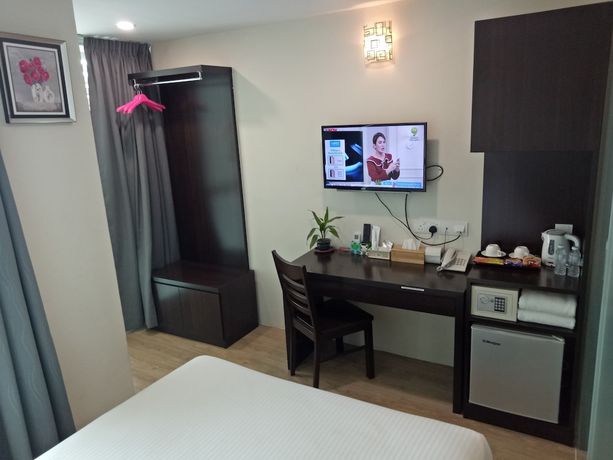 Imagen de la habitación del Hotel Seven, Simpang Ampat. Foto 8