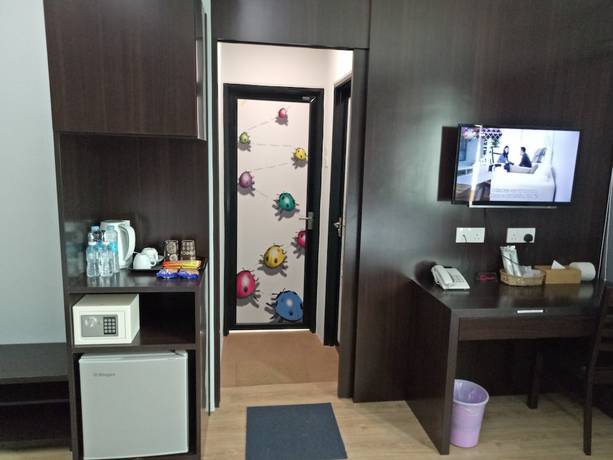 Imagen de la habitación del Hotel Seven, Simpang Ampat. Foto 9