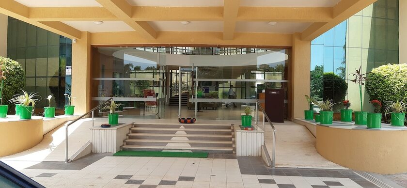 Imagen general del Hotel Seven Sky Clarks Exotica. Foto 18