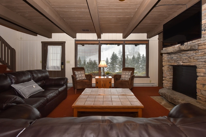 Imagen de la habitación del Hotel Seven Springs Resort Properties. Foto 9