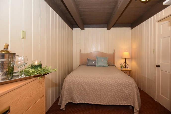 Imagen de la habitación del Hotel Seven Springs Resort Properties. Foto 14