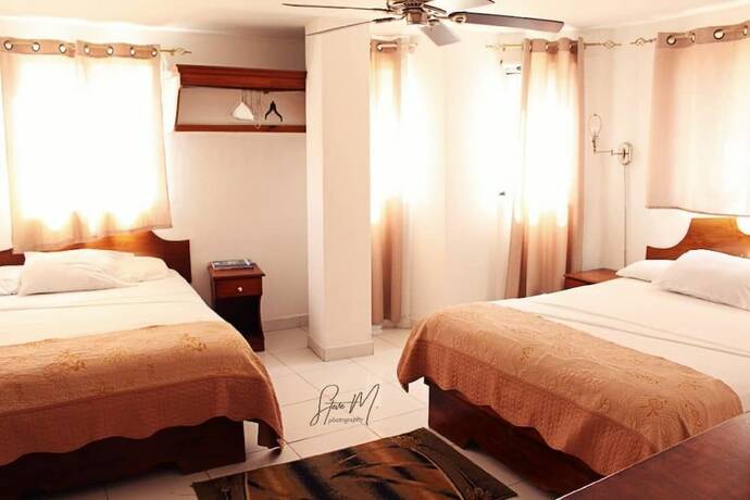 Imagen de la habitación del Hotel Seven Stars, Puerto Pr&iacute;ncipe. Foto 2