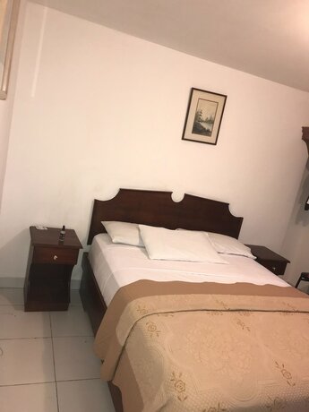 Imagen de la habitación del Hotel Seven Stars, Puerto Pr&iacute;ncipe. Foto 6