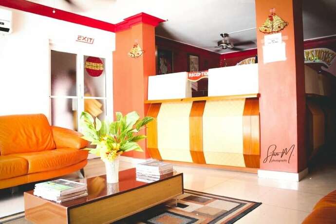 Imagen de los interiores del Hotel Seven Stars, Puerto Pr&iacute;ncipe. Foto 19