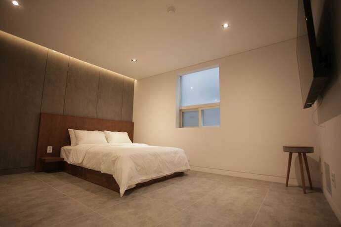 Imagen de la habitación del Hotel Seven Step. Foto 11