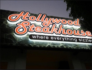 Imagen del bar/restaurante del Hotel Seven Suites Observatory Hotel. Foto 13