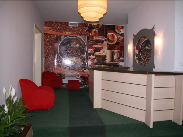 Imagen general del Hotel Seven, Tirana. Foto 1