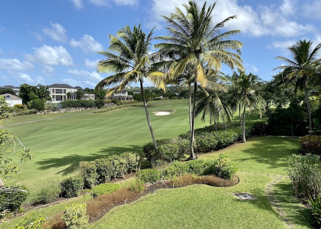 Imagen general del Hotel Seventh Heaven By Island Villas. Foto 3