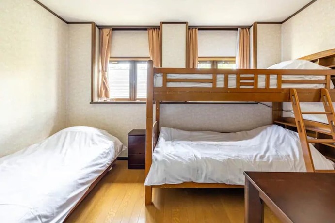 Imagen de la habitación del Hotel Seventh Heaven Hakuba. Foto 21