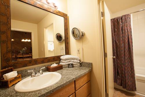Imagen de la habitación del Hotel Seventh Mountain Resort. Foto 15