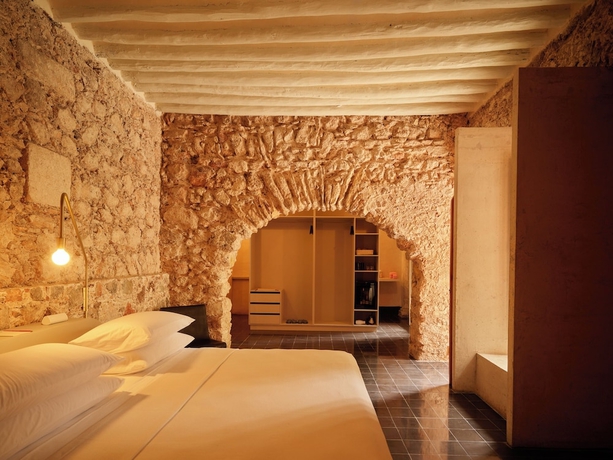 Imagen de la habitación del Hotel Sevilla, M&eacute;rida. Foto 4