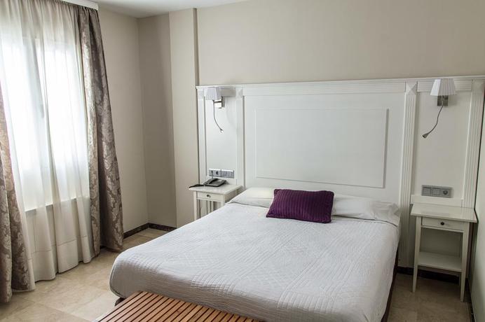 Imagen de la habitación del Hotel Sevilla, Ronda. Foto 5