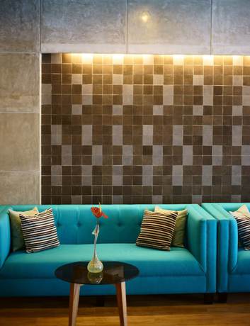 Imagen de los interiores del Hotel Sevn Legian. Foto 15