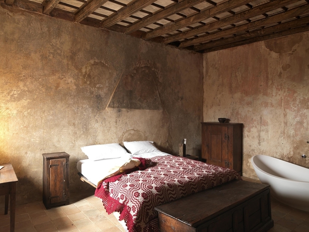 Imagen de la habitación del Hotel Sextantio Albergo Diffuso. Foto 17