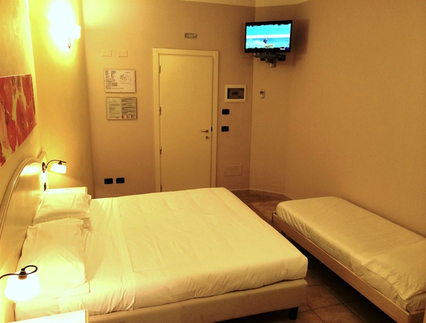 Imagen de la habitación del Hotel Sextum. Foto 10