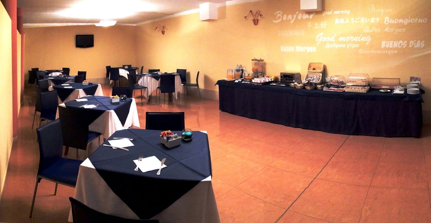 Imagen del bar/restaurante del Hotel Sextum. Foto 5