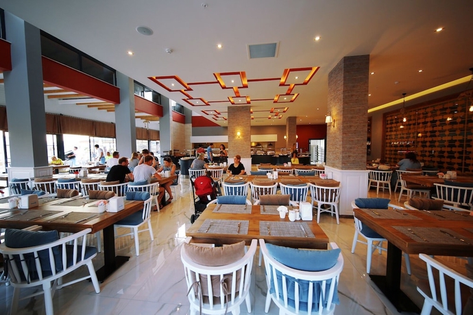 Imagen del bar/restaurante del Hotel Sey Beach Hotel & Spa. Foto 4