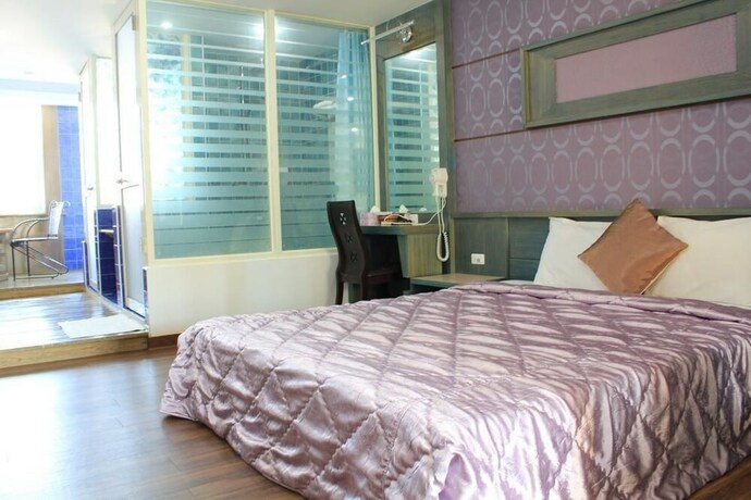 Imagen de la habitación del Hotel Seya Inn. Foto 16