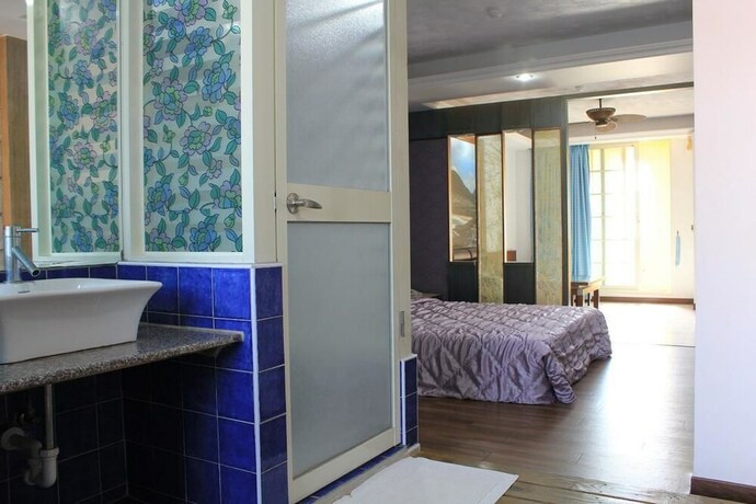 Imagen de la habitación del Hotel Seya Inn. Foto 38