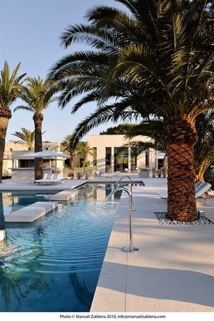 Imagen de la piscina del Hotel Sezz Saint-tropez. Foto 9