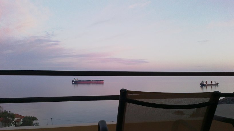 Imagen de la habitación del Hotel Sfinias. Foto 11