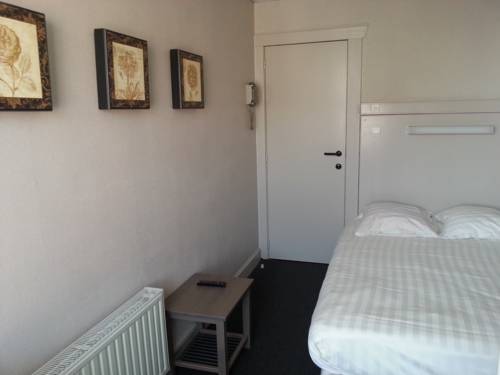 Imagen de la habitación del Hotel Sfinx. Foto 13