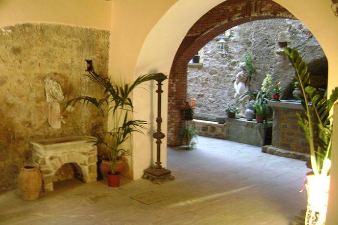 Imagen de los interiores del Hotel Sgroi. Foto 12