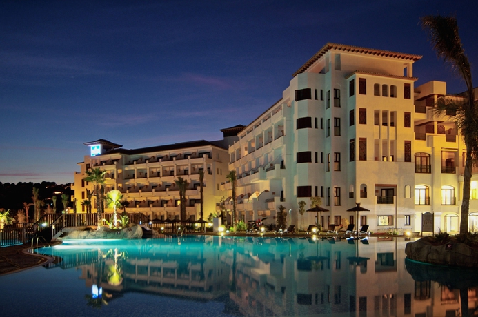 Imagen de la piscina del Hotel Sh Villa Gadea. Foto 20
