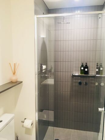 Imagen general del Hotel Shadow Play 2bed Ocean View Apartment. Foto 17