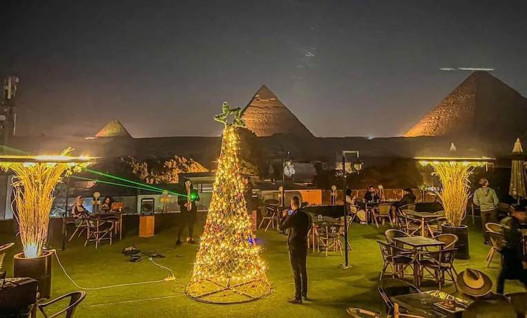 Imagen de los interiores del Hotel Shadow Pyramids View INN. Foto 20