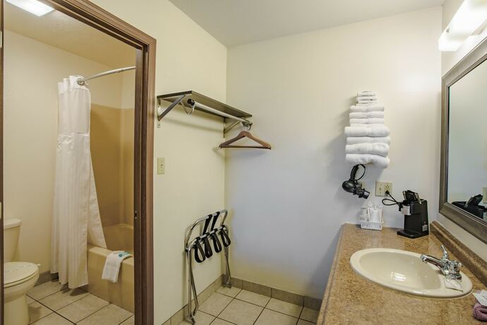 Imagen general del Hotel Shady Acre Inn and Suites. Foto 13