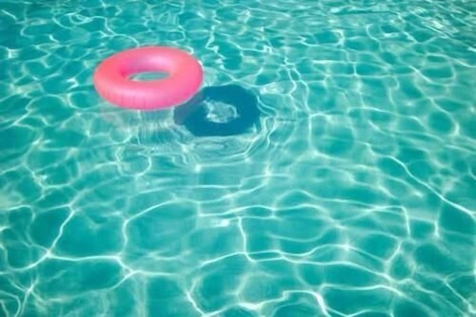 Imagen de la piscina del Hotel Shafa resort. Foto 19