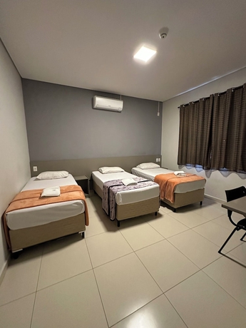 Imagen de la habitación del Hotel Shafira. Foto 4