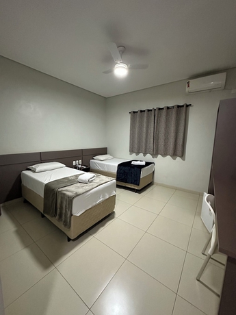 Imagen de la habitación del Hotel Shafira. Foto 8